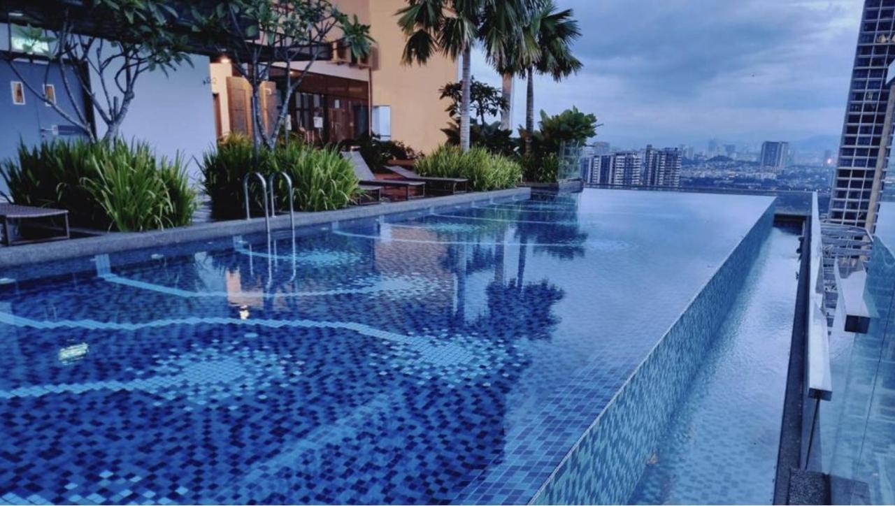 13-revo, Aurora, Pavilion Kuala Lumpur