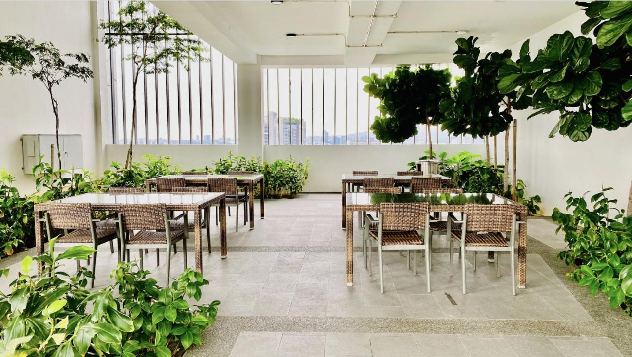 Apartamento 13-revo, Aurora, Pavilion *